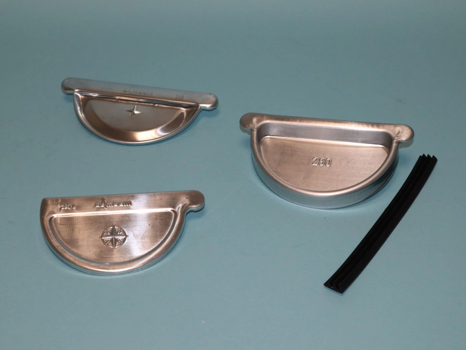 Dachrinnenboden Titanzink in verschiedenen Ausführungen