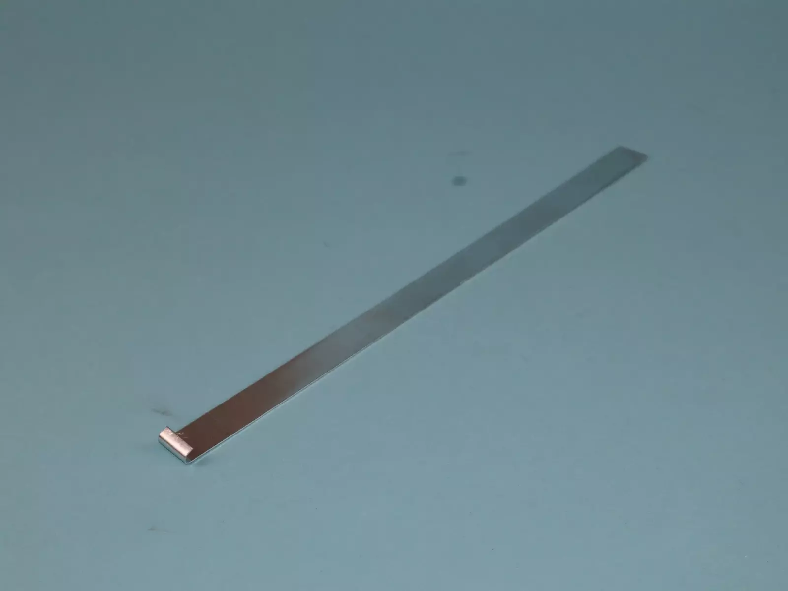 Überhalter Titanzink für Kleindachrinne