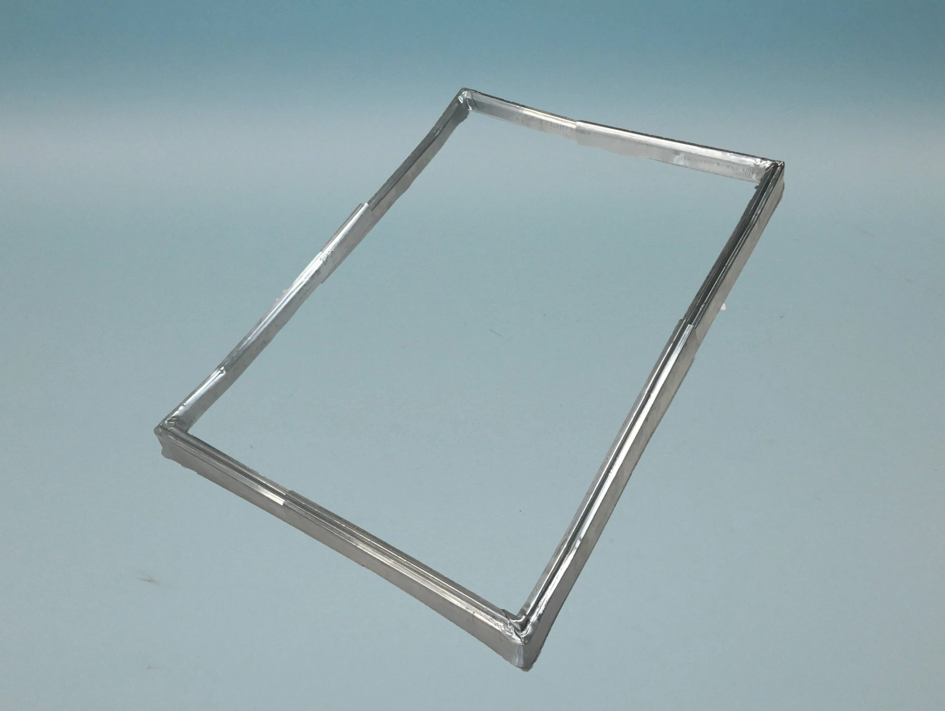 Überhangsteckrahmen und Zubehör in verschiedenen Materialien