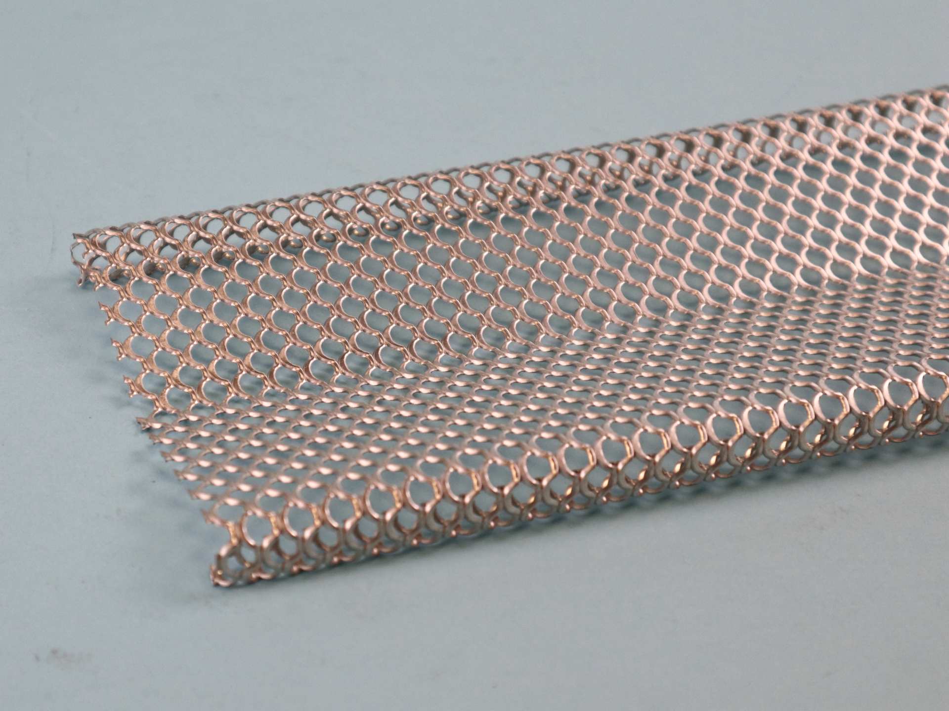 Dachrinnen Laubschutzgitter Rheinzink 2m Stück Dachrinnen Laubschutzgitter Rheinzink 2m Stück